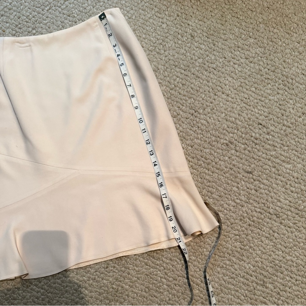Elegant Vintage Cream Skirt - Picture 3 of 4